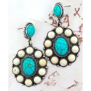 New! Amarillo Turquoise & white Earrings